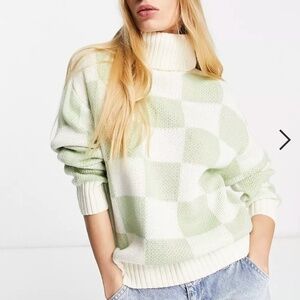 Violet Romance Beige and Green Knit Roll Neck Sweater (sz 8)